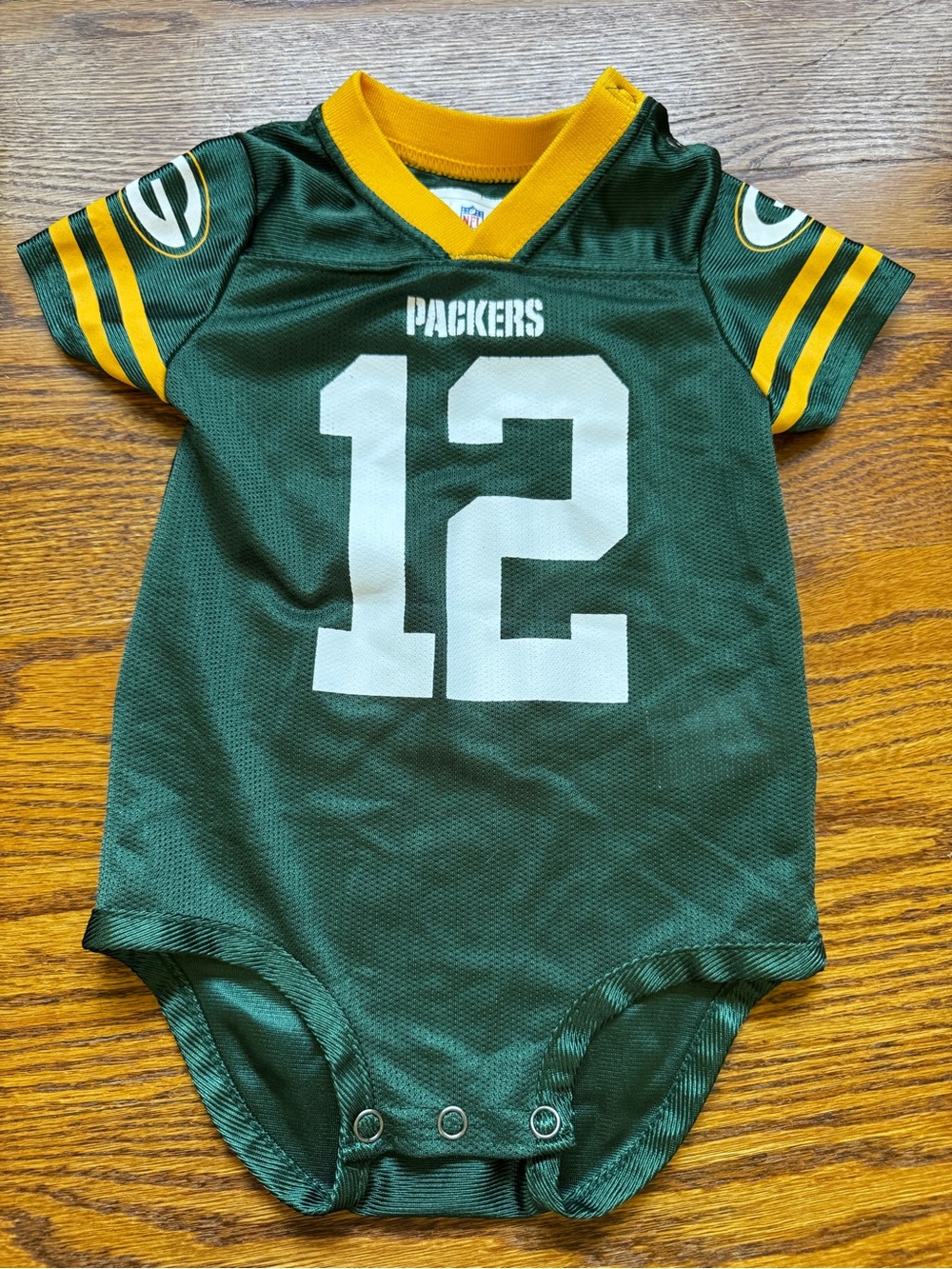 Aaron Rodgers #12 Green Bay Packers Baby Jersey Bodysuit 6-9M NFL